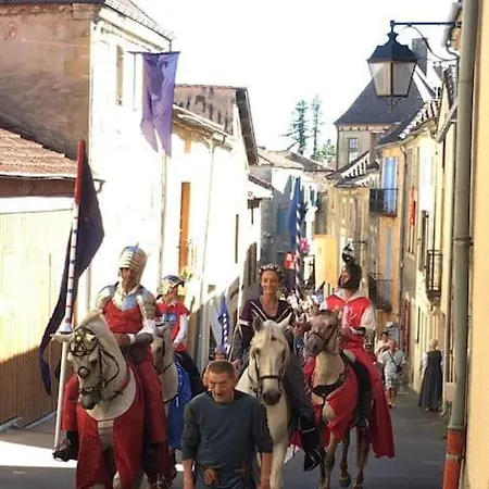 Сasa de vacaciones Maison Historique En Perigord *